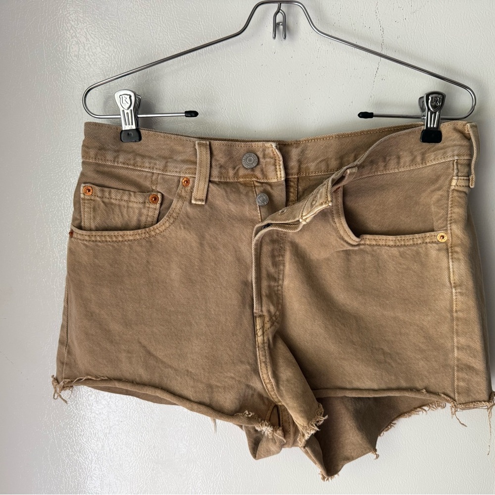 Levi's 501 Tan Frayed Hem High-Rise Jean Shorts - Picture 4 of 6